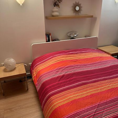 Studio Au Calme Dans Jardin A 30Min De Paris Avec Nouvelle Literie Chatou Exterior photo