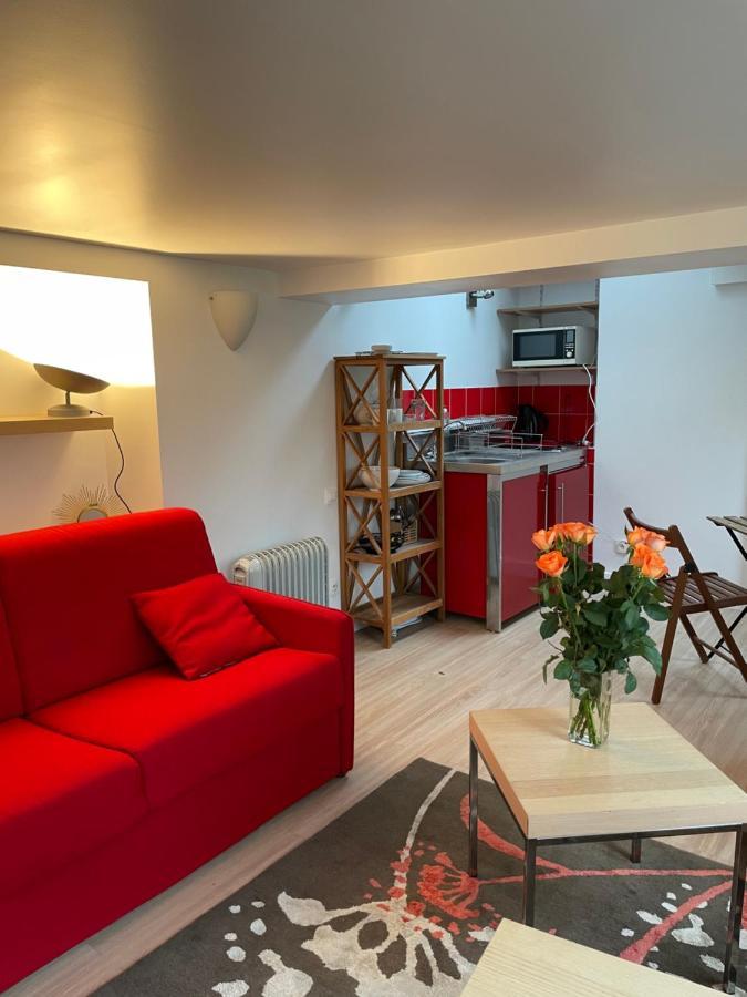 Studio Au Calme Dans Jardin A 30Min De Paris Avec Nouvelle Literie Chatou Exterior photo